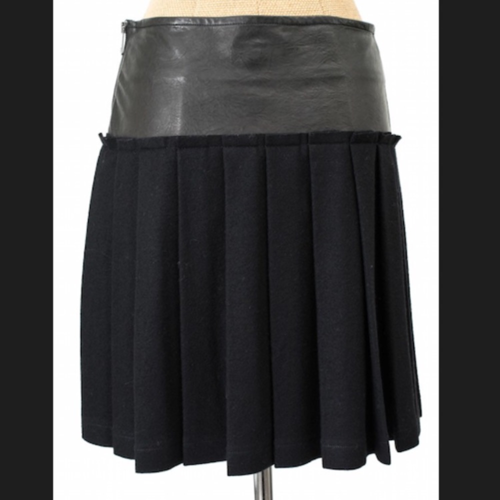 Burberry Wool and Leather Pleated Skirt